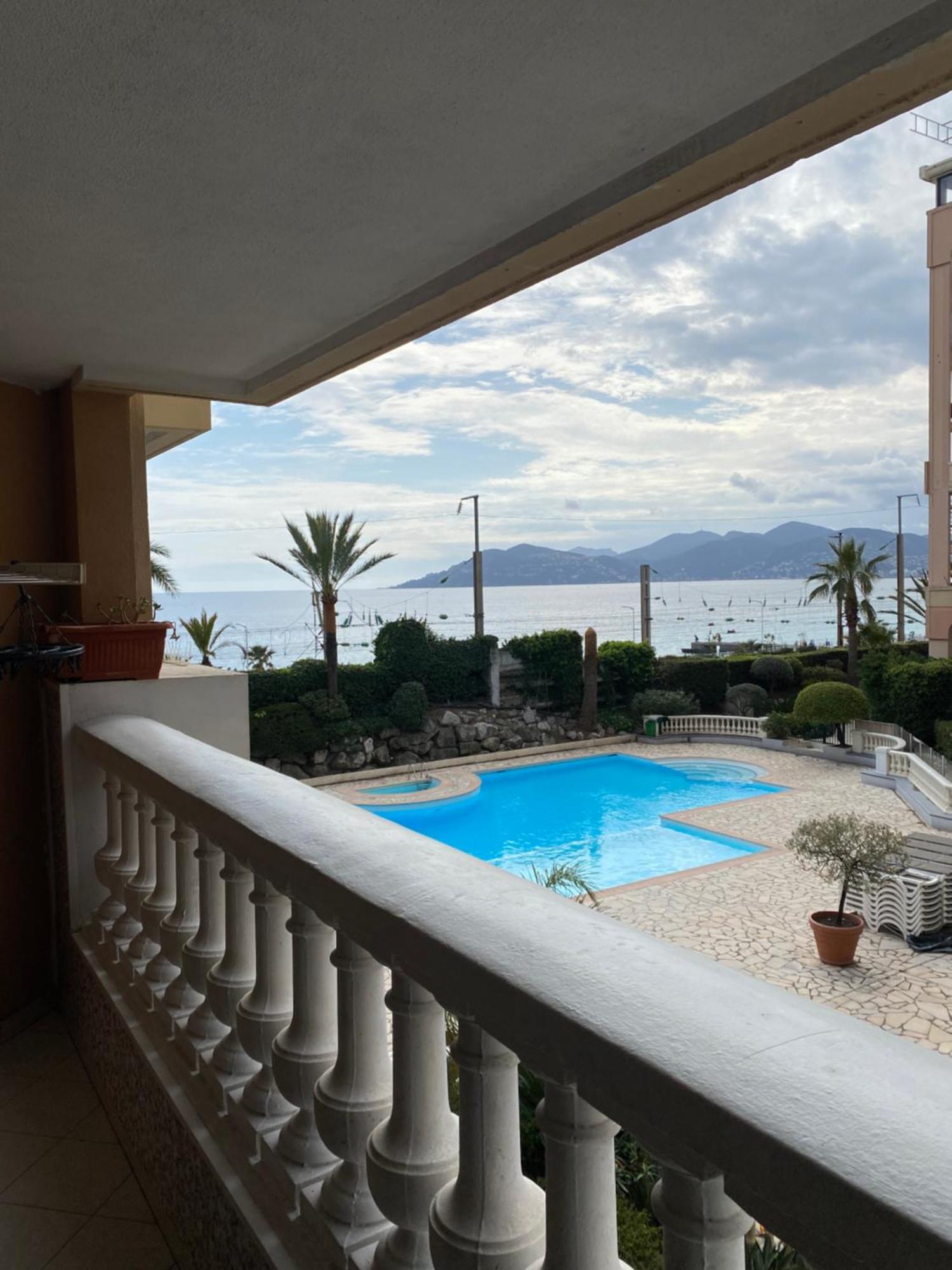 Bord De Mer, Terrasse, Tout A Pieds Канны Экстерьер фото